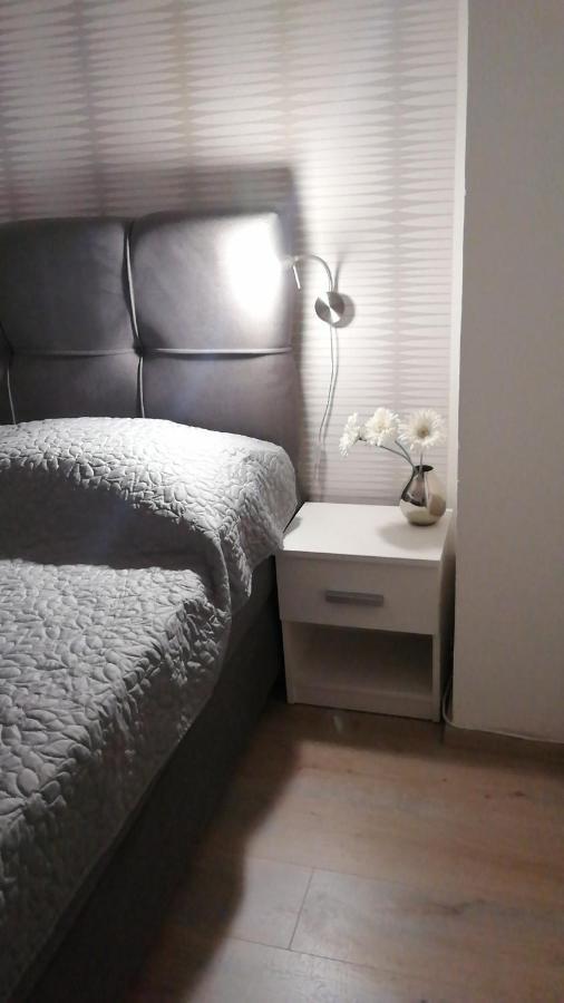Apartments Lanterna Ražanac Εξωτερικό φωτογραφία