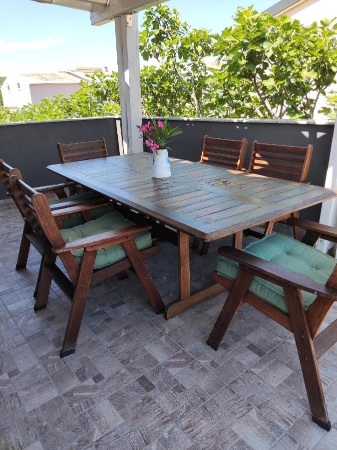 Apartments Lanterna Ražanac Εξωτερικό φωτογραφία
