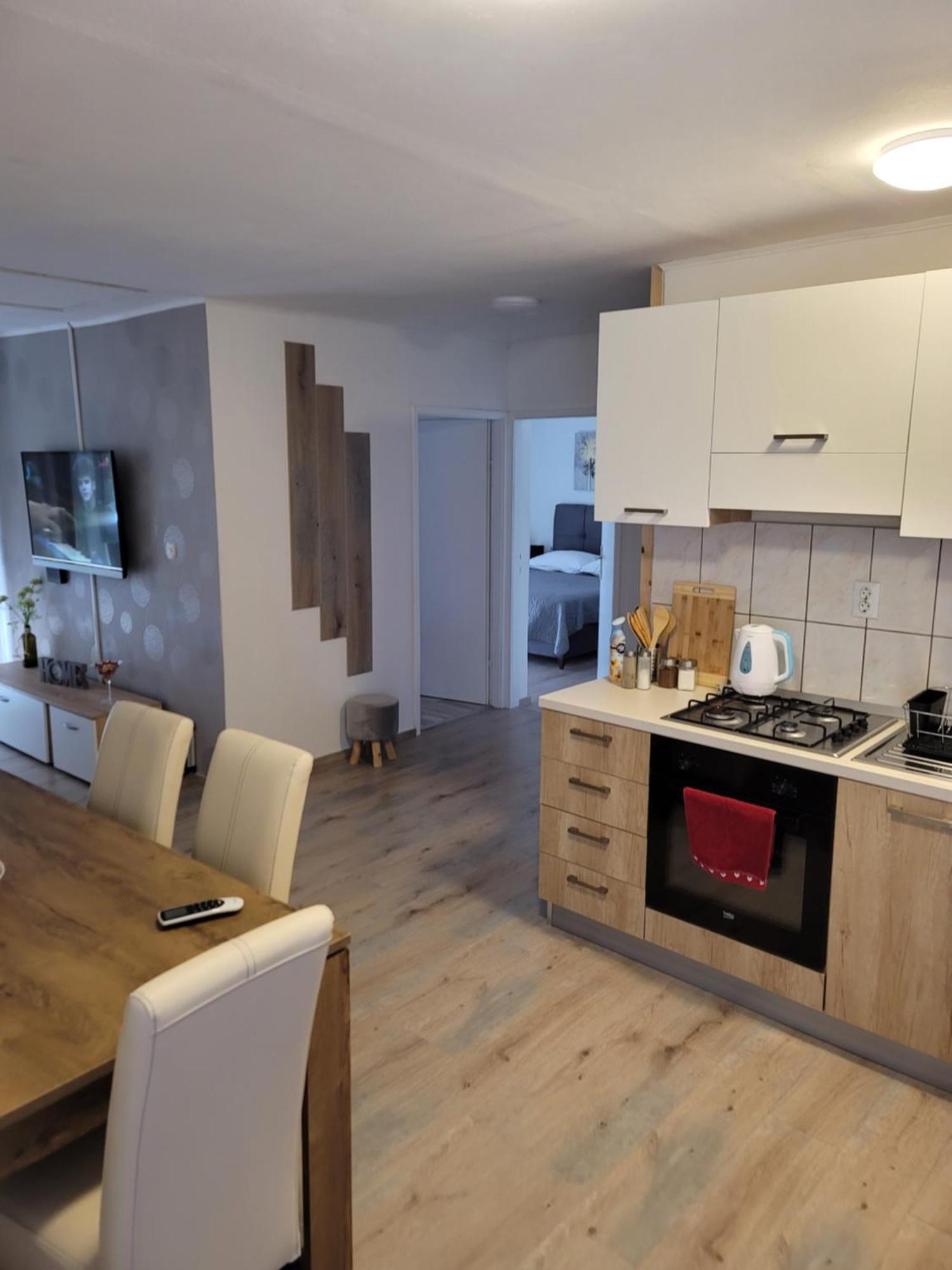 Apartments Lanterna Ražanac Εξωτερικό φωτογραφία