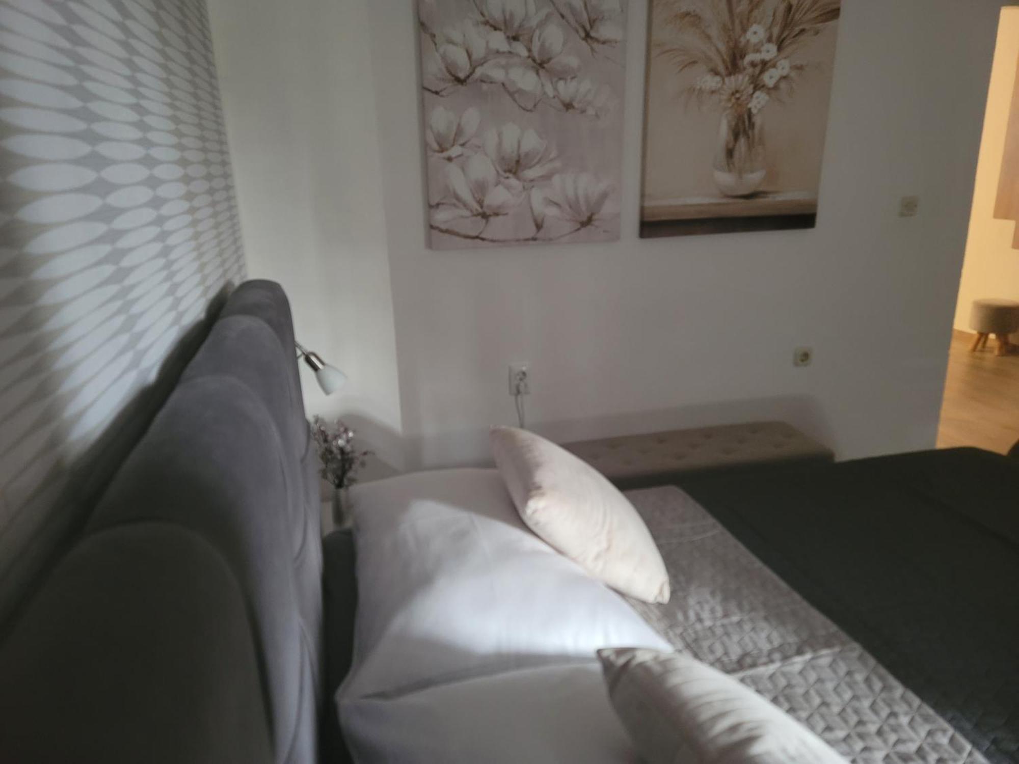 Apartments Lanterna Ražanac Εξωτερικό φωτογραφία